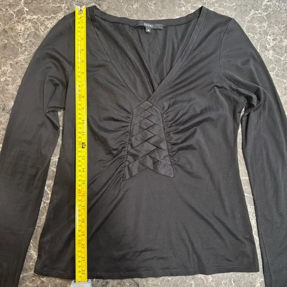 Gucci Cotton Top V Neck With Beautiful Detail & Slight Ruching - Picture 3 of 13